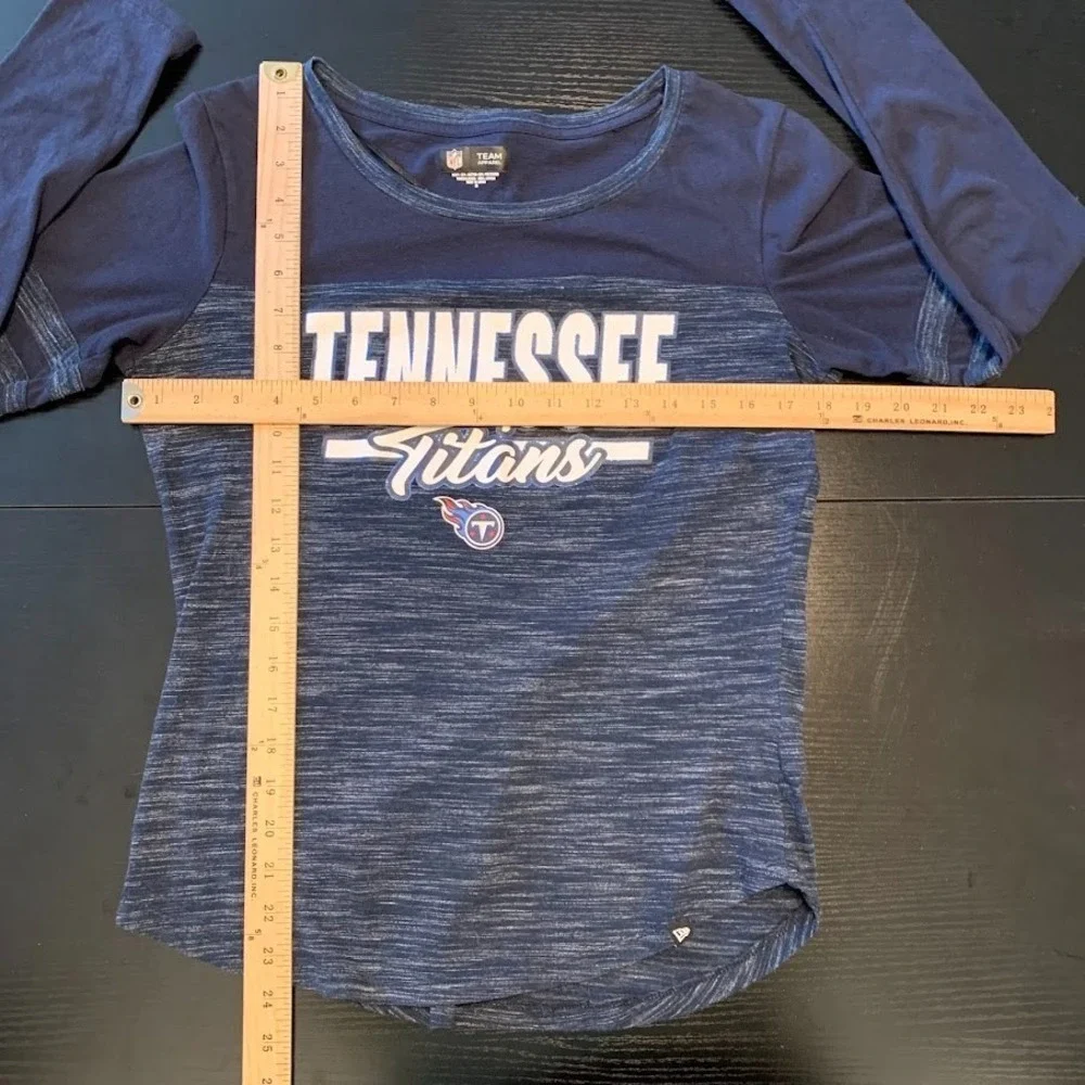 NFL Team Apparel Tennessee Titans Long Sleeve Shirt Blue Logo Women's Medium